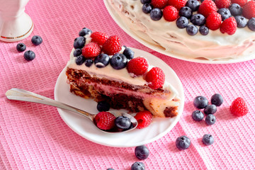 Creamy sweet cake 