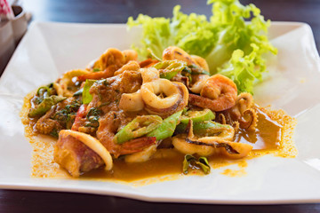 Stir-fried seafood with chili paste