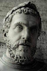 Fototapeta na wymiar Palazzo Mattei a Roma, Particolare di statua