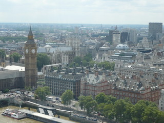 View on Big Ben and palace