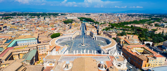 Rome St. Peter's Square Panorama - wide angle view, catholic,  Petersplatz Rom Italien Papst Katholische Kirche Drohnenaufnahme drohnanshot Luftaufnahme Blick von oben © Maurice Tricatelle