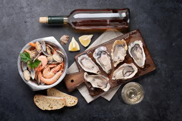 Photo sur Plexiglas Crustacés Fruits de mer frais et vin blanc