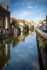 Fototapeta na wymiar reflections of Bruges