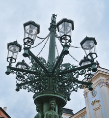 Fototapeta na wymiar Beautiful street lantern at Prague Castle