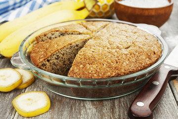 Banana cake and fresh bananas