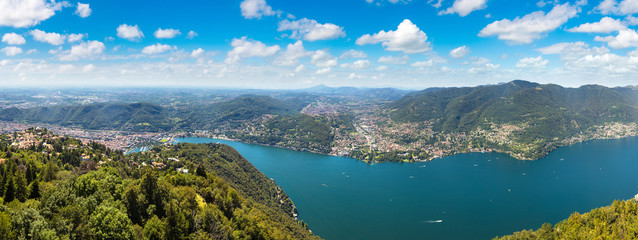 Panoramic view of lake Como in Italy