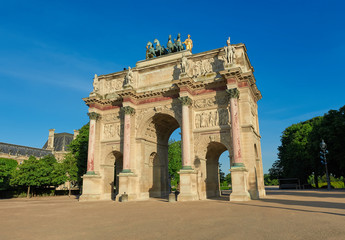 Fototapeta na wymiar Arc de Triomphe du Carrousel in Paris