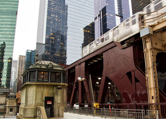 Obraz na płótnie Canvas Transit system in Chicago - The Elevated 