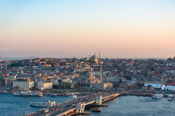 Obraz premium Aerial view of Galata bridge of Golden Horn bay and Eminonu station