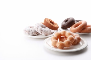 A doughnut or donut is a type of fried dough confectionery or dessert food.도넛 도너츠
