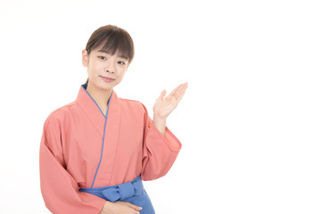 案内するウェイトレス