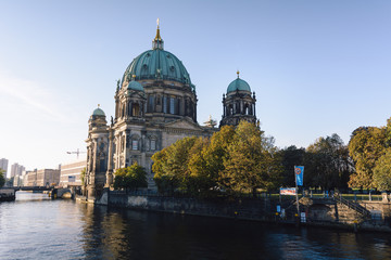 Fototapeta na wymiar berlin cathedral at sunrise