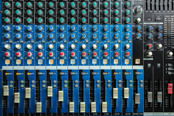 sound mixer