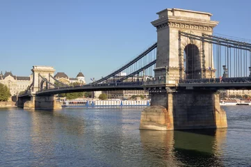 Fototapete Kettenbrücke Chain Bridge over the Danube River links Buda and Pest - Budapest, Hungary
