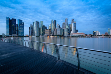 Fototapeta na wymiar Singapore Skyline at the Marina Bay with the iconic skyscrapers of the Central Buisness District.