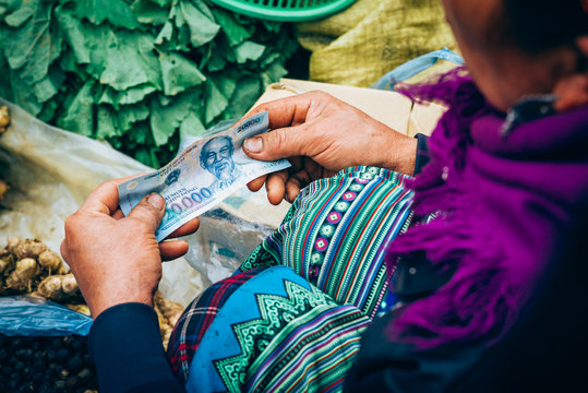 Can Cau market in Sapa, Vietnama