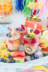 Hausgemachte Eis am Stiel