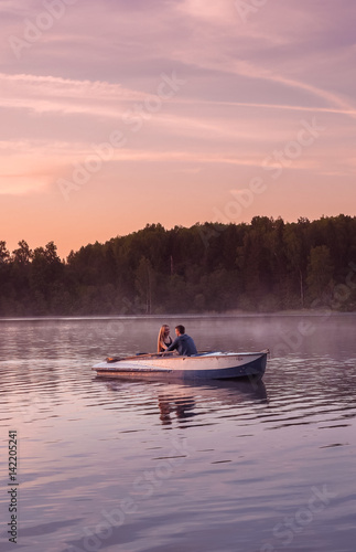 Boating Friends Date - Free Dating for Single Sailors & Boaters