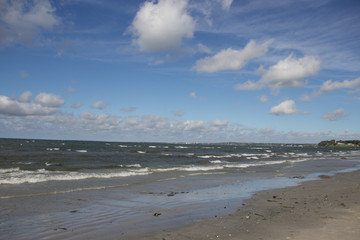 Sea, waves, lambs on the waves, clouds, summer, blue