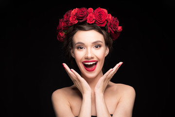 Naklejka premium woman with roses wreath on head