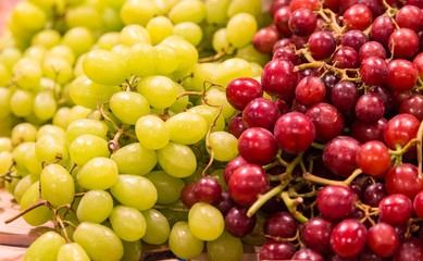 White and Red Grapes