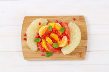 Citrus and pomegranate salad