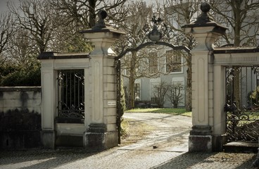côté cour