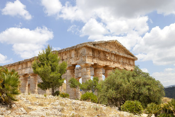 Fototapeta na wymiar Ancient Greek Doric temple of Segesta on a hill, Sicily, Italy