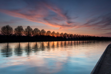 Fototapeta premium Abendrot am Dortmund-Ems-Kanal