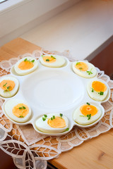 Gekochte Eier für Oster- Frühstück