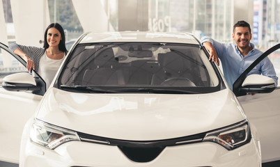 Fototapeta premium Visiting car dealership