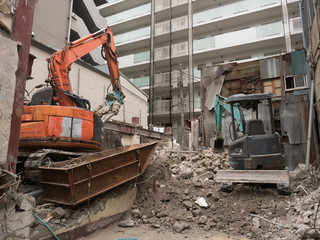 建築物の解体工事
