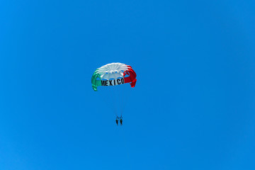 Para Sailing in Mexico