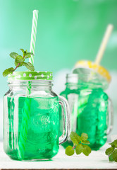 Drink fresh mint with ice.