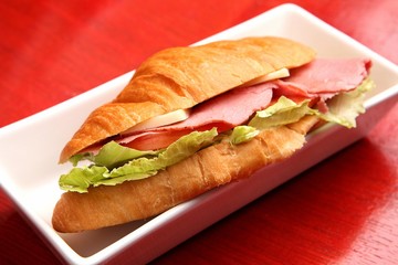 croissant sandwich