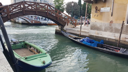 Fototapeta na wymiar Venice bridges 011