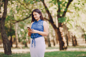 girl with phone