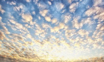 Fototapeta na wymiar Beautiful morning sky