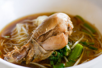 Thai chicken noodles