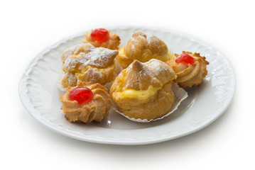 Bigne e Pasta reale, pasticcini Italiani