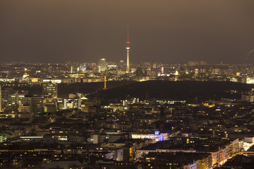 Naklejka premium berlin germany cityscape from above at night