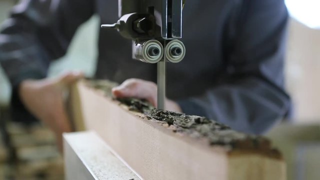 Electric Fret Saw For Cutting Wood 