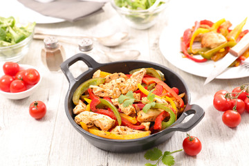 chicken fillet fried with bell pepper