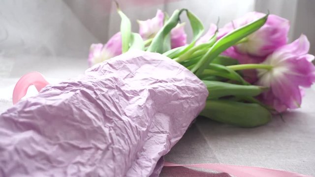 Tulips bow