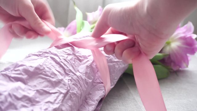 Tulips bow