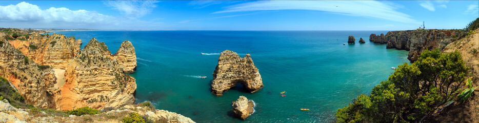 Fototapeta na wymiar Ponta da Piedade (Lagos, Algarve, Portugal).