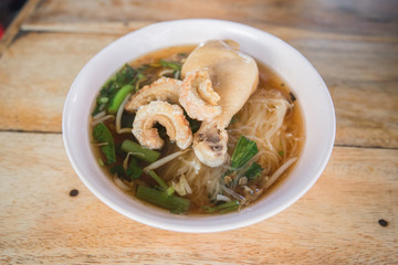 noodle, Chicken noodle with pork rind, Thai food