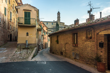Fototapeta na wymiar Amazing trip on the historical alley of the Montepulciano in Tuscany.