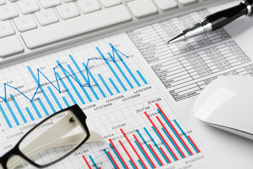 Preparing average sales report