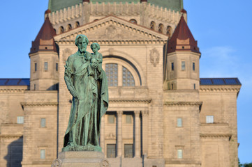 Fototapeta na wymiar Saint Joseph Oratory (French: Oratoire Saint-Joseph) in Montreal, Quebec, Canada.